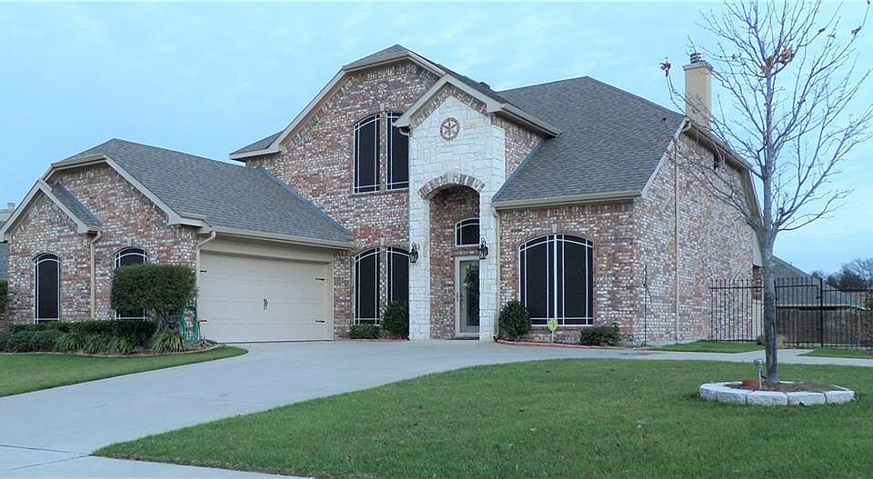 1st image of 816 Edgewood Dr