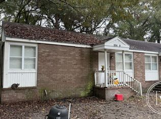 1014 Shawnee St APT B, Savannah, GA 31419