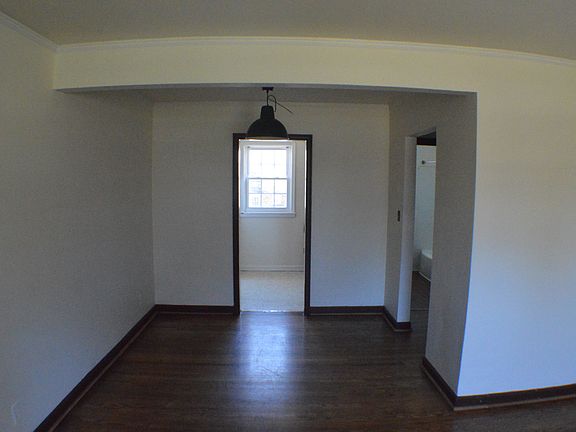 5th image of 1626 16th Ave S APT B2
