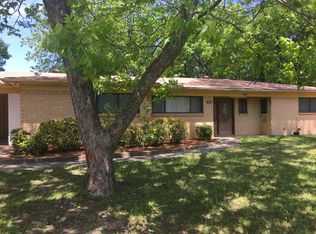 105 E Lynnwood Ln, Longview, TX 75604