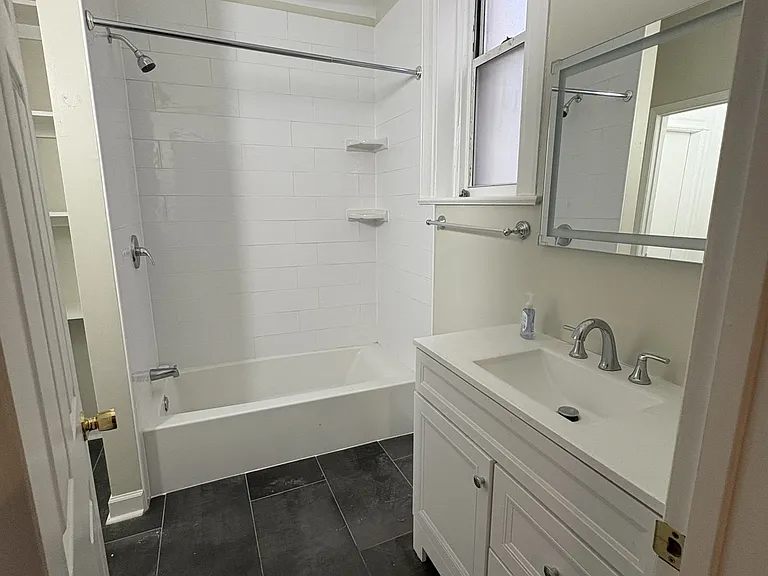 5136 S Blackstone Ave #36-1F — Photo 10