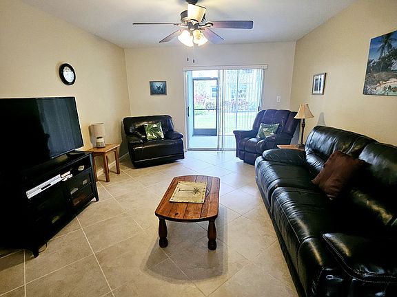 5th image of 1225 Carlton Ct APT 102