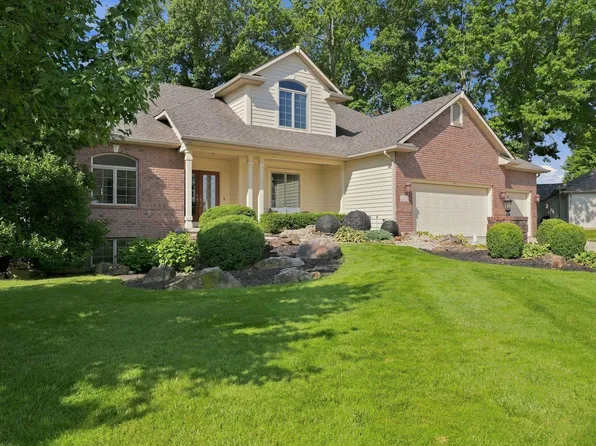 6625 Cherry Hill Pkwy, Fort Wayne, IN 46835