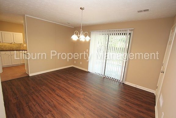 4th image of 2540 Silver King Dr