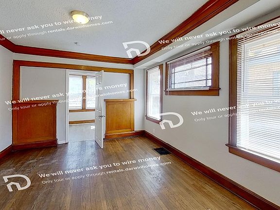 3rd image of 5439 Euclid Ave