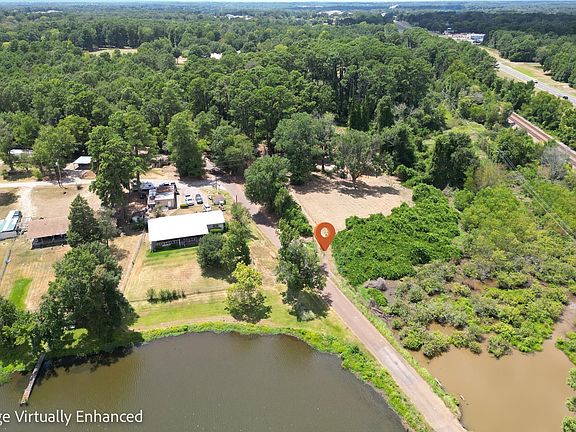 3rd image of 306 Etheredge Rd