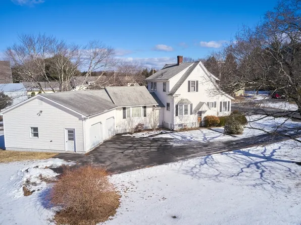 49 West St, Hatfield, MA 01038