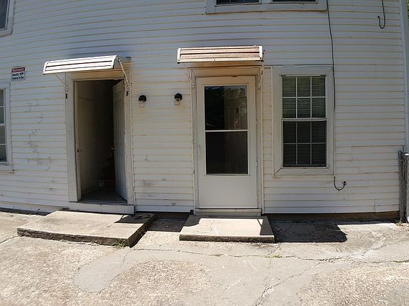 5th image of 400 SW 42nd St Unit H
