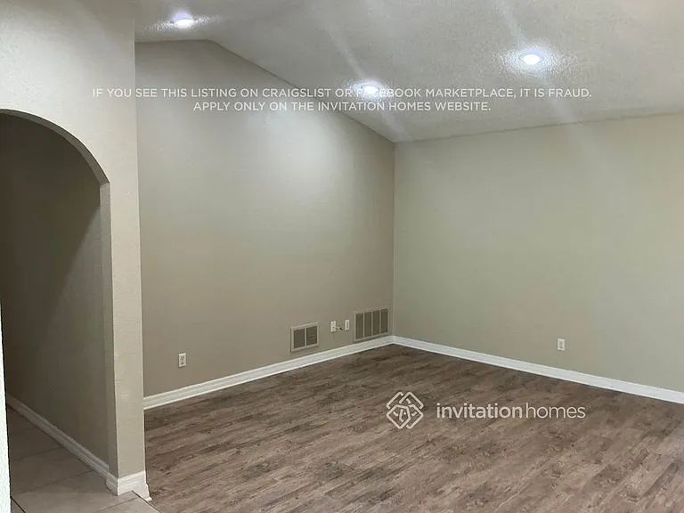 4227 Dryden Cir — Photo 3