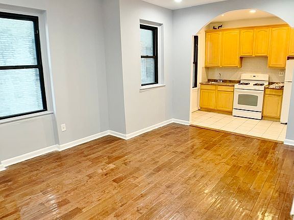2nd image of 21-58 35th St #2CC