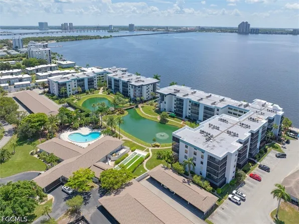 3490 N Key Dr APT 212, North Fort Myers, FL 33903