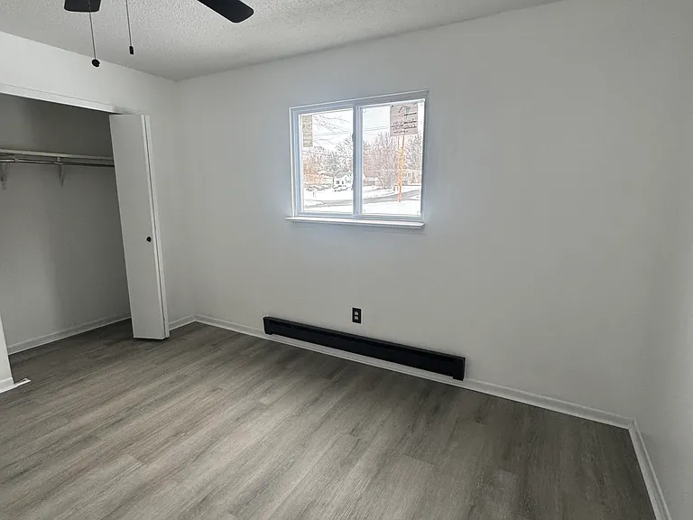 4837 W Bancroft St — Photo 21