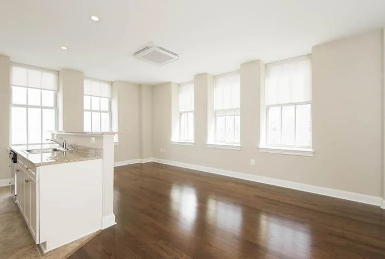 301 North Charles Street — Photo 3