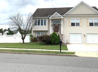 83 Sunset Dr, Mount Royal, NJ 08061