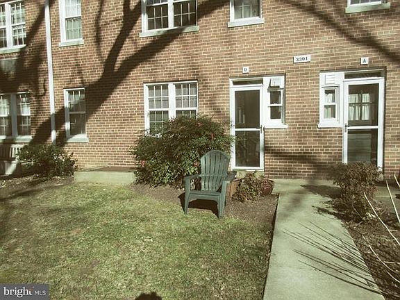 4th image of 3301 Commonwealth Ave Unit 1-3301D