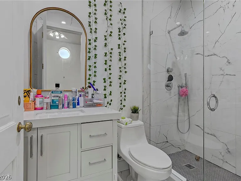 8628 Scarsdale Dr — Photo 33