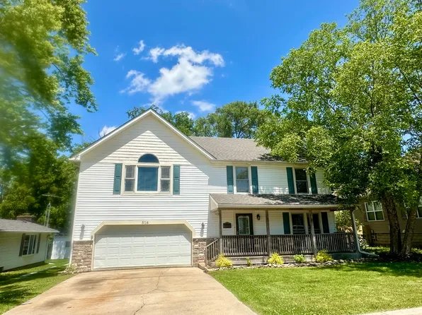 516 Whelan St, Lockport, IL 60441