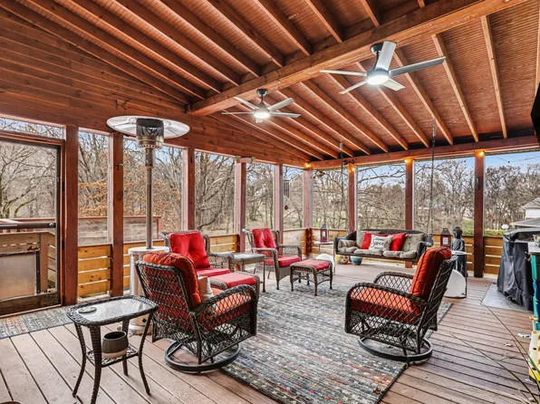 802 Overhills Dr, Old Hickory, TN 37138