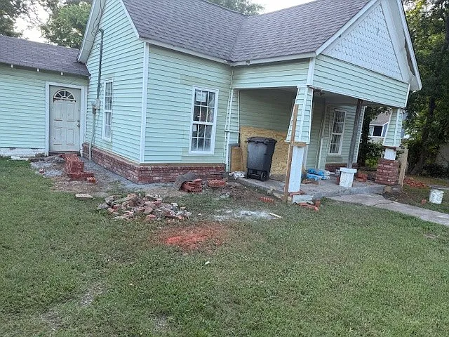 807 N Vinita Ave — Photo 3