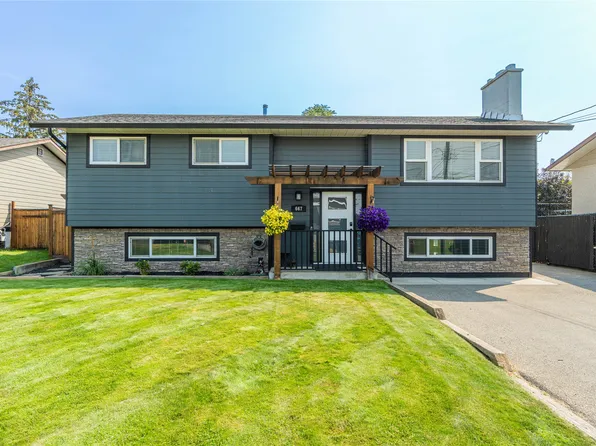 667 Cambridge Cres, Kamloops, BC V2B 5B7