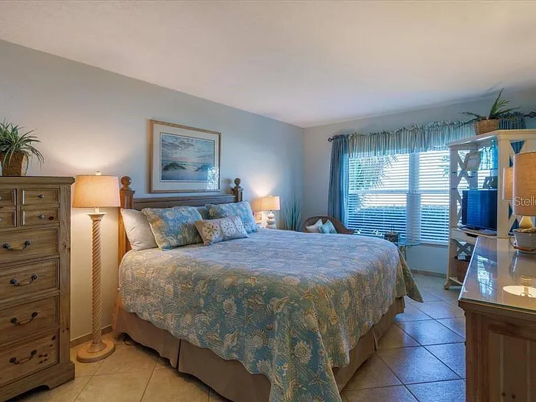 6154 Midnight Pass Rd #102 — Photo 7