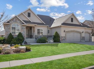 2901 W Table Rock Dr, Taylorsville, UT 84129