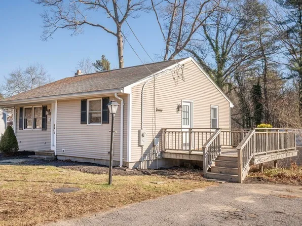 190 Walnut St, East Bridgewater, MA 02333