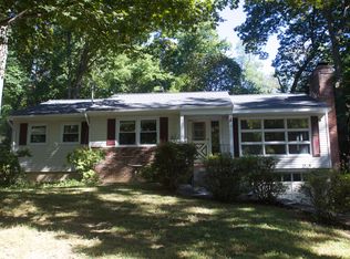 15 Elizabeth Pl, Armonk, NY 10504