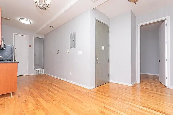353 Grove St #2F — Photo 4