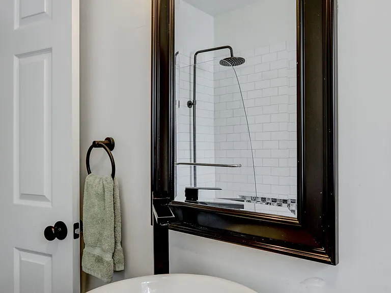 637 E Orange St #2 — Photo 21