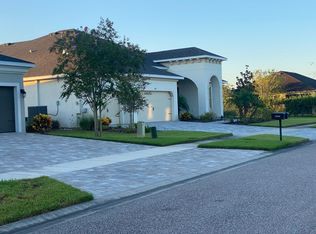 6907 Park Strand Dr, Apollo Beach, FL 33572