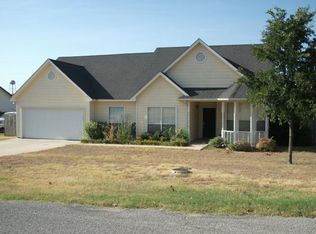 313 W Collom St, Decatur, TX 76234