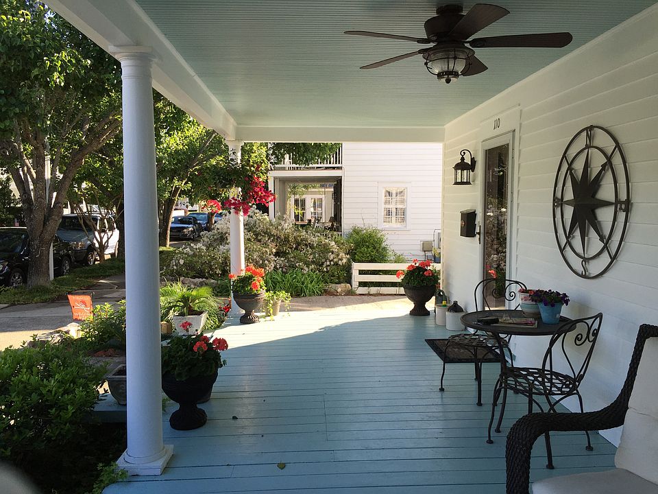 Gorgeous wraparound porch