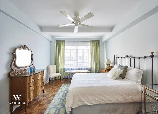 Sold by Warburg | media 6