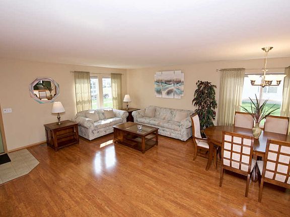 4th image of 16332 S Fox Creek Ln