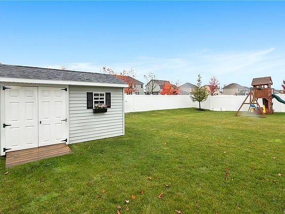 3rd image of 56 Caldwell Dr