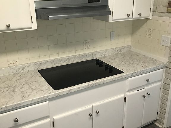 4th image of 715 Hillside Ave