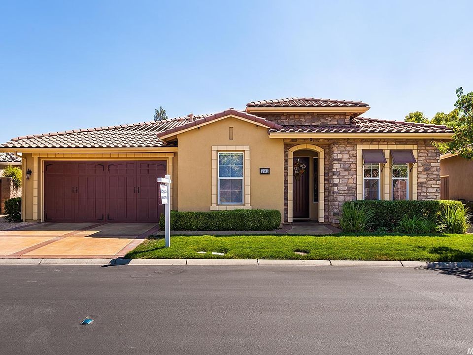 1st image of 8542 Las Brisas Cir