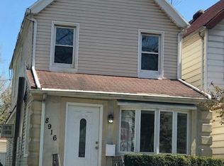 8916 69th Rd, Forest Hills, NY 11375