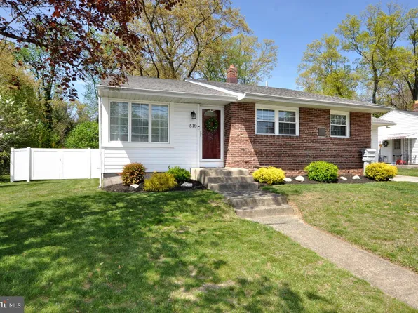 519 Pasadena Dr, Magnolia, NJ 08049