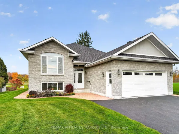 18233 County Road 2 Rd, South Glengarry, ON K6H 5R5