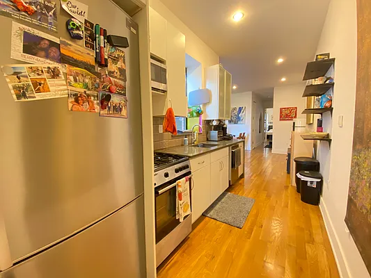 Rented by RENTBK LLC | media 8