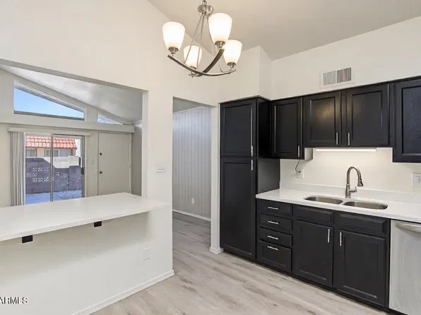 525 N MAY -- #15, Mesa, AZ 85201