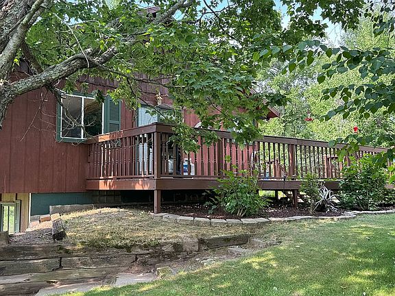 3rd image of 75600 Rutabaga Rd
