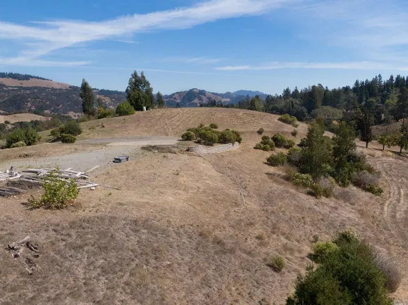 3437 Hidden Hills Drive, Santa Rosa, CA 95404