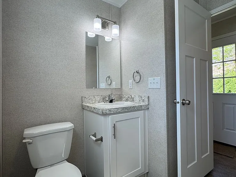 465-3 Royal Manor Rd — Photo 11
