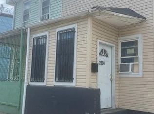 2304 Carman St, Camden, NJ 08105