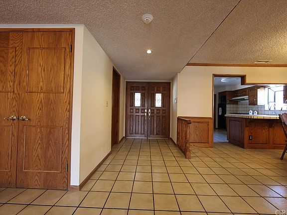 4th image of 16834 Superior St