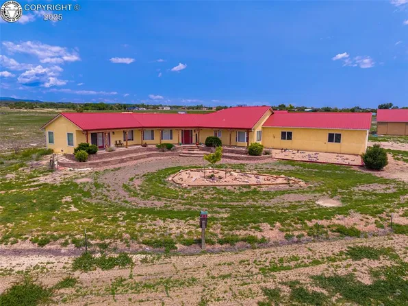 39 5th St, Penrose, CO 81240