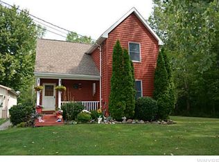 6353 Dale Rd, Newfane, NY 14108
